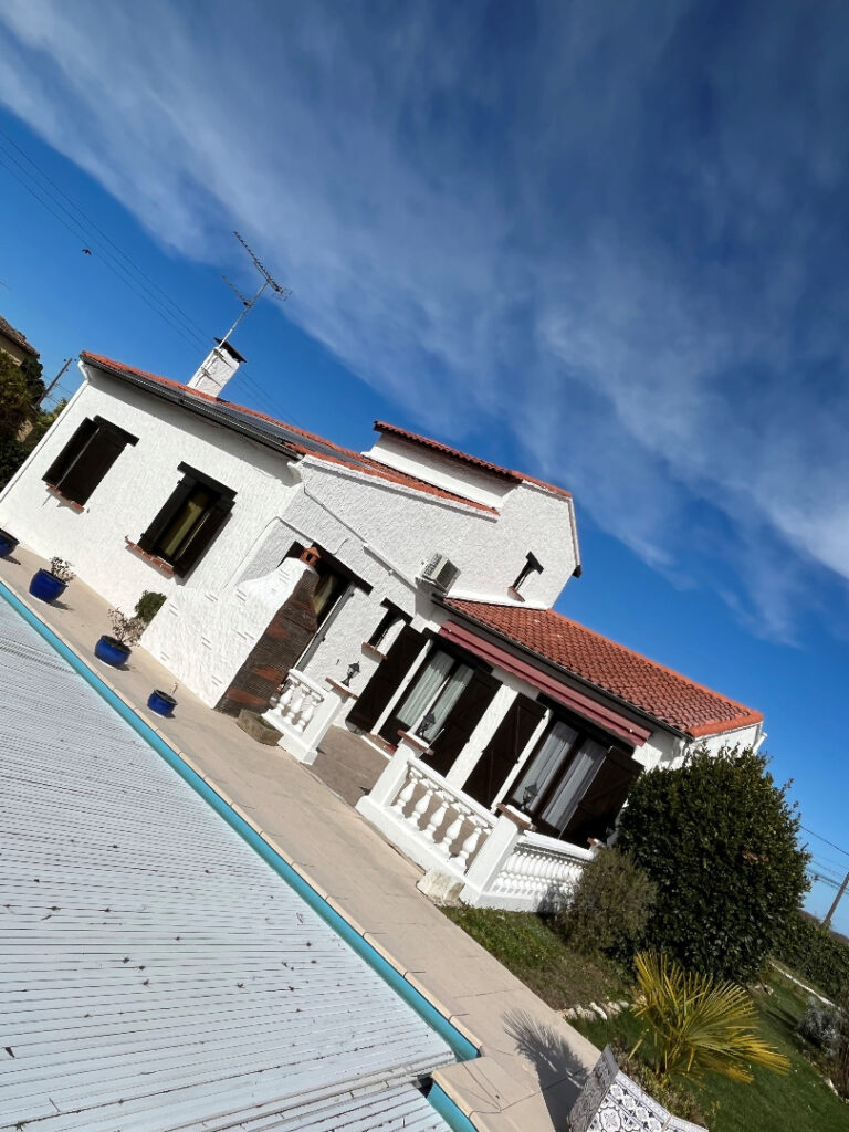 crenovation ravalement façade à fronton