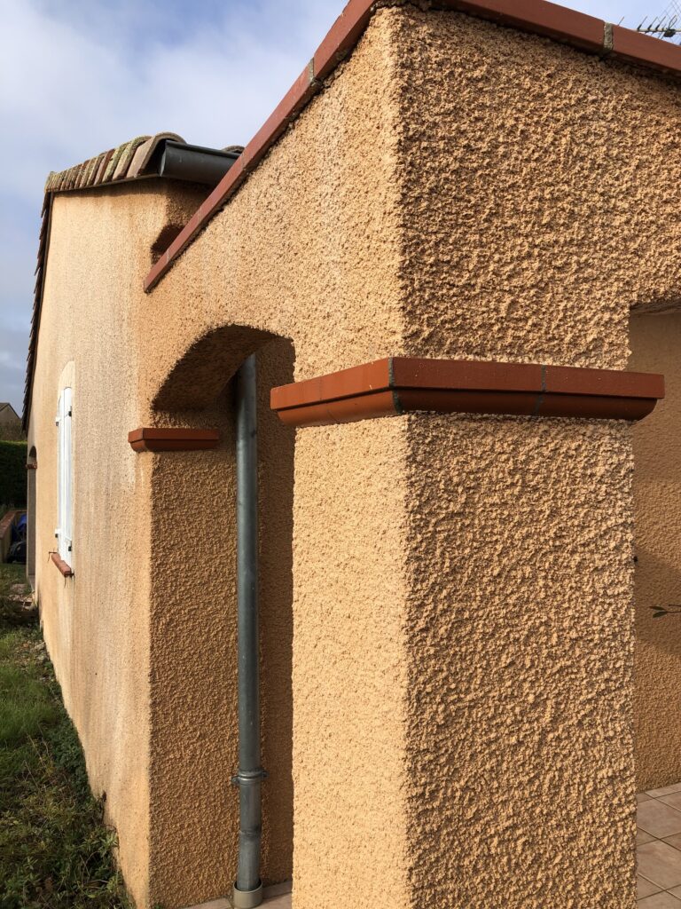 Nettoyage de façade à Pechbonnieu